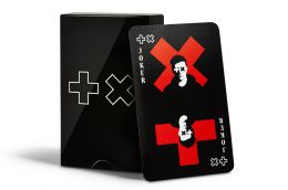 Baraja de cartas con superficie de juego personalizado